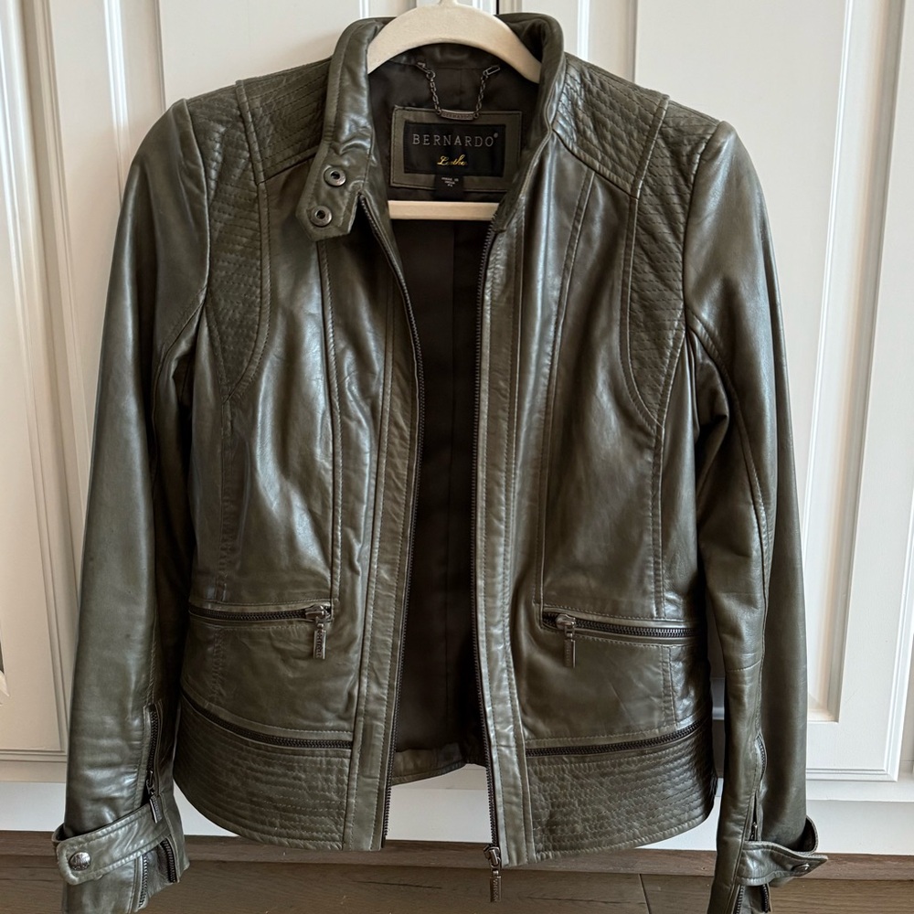 Bernardo Green Leather Jacket with Stand-Up Collar